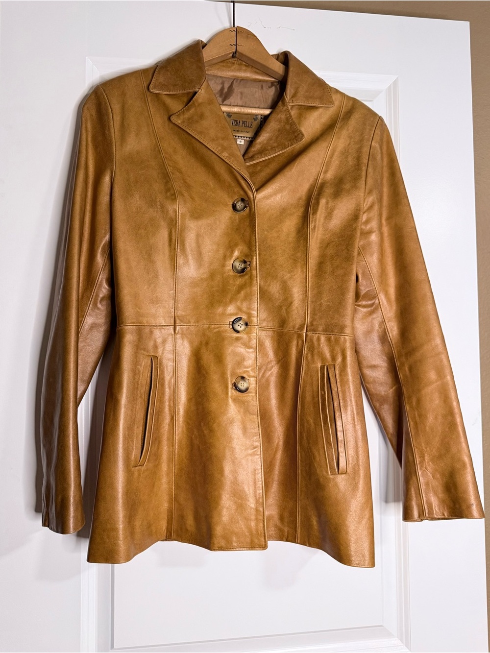 Vintage | Vera Pelle | Italian Leather Jacket | Women’s Size S | Camel Tan - Picture 5 of 12
